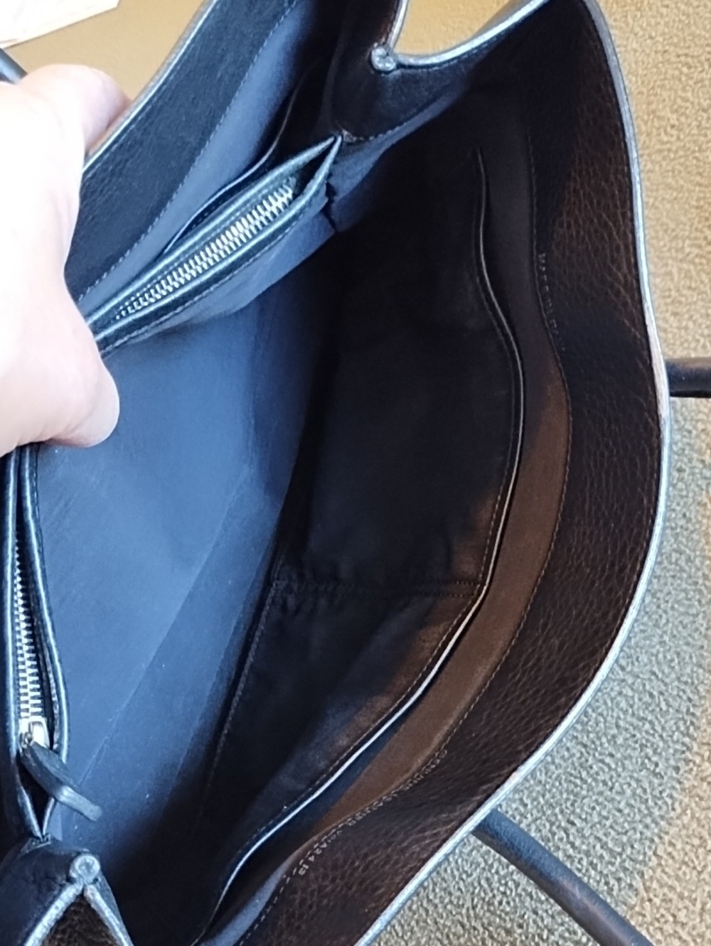 Tod's Mocassino Black Pebbled Leather Tote Double Handles Italian Quiet Luxury - Picture 10 of 13